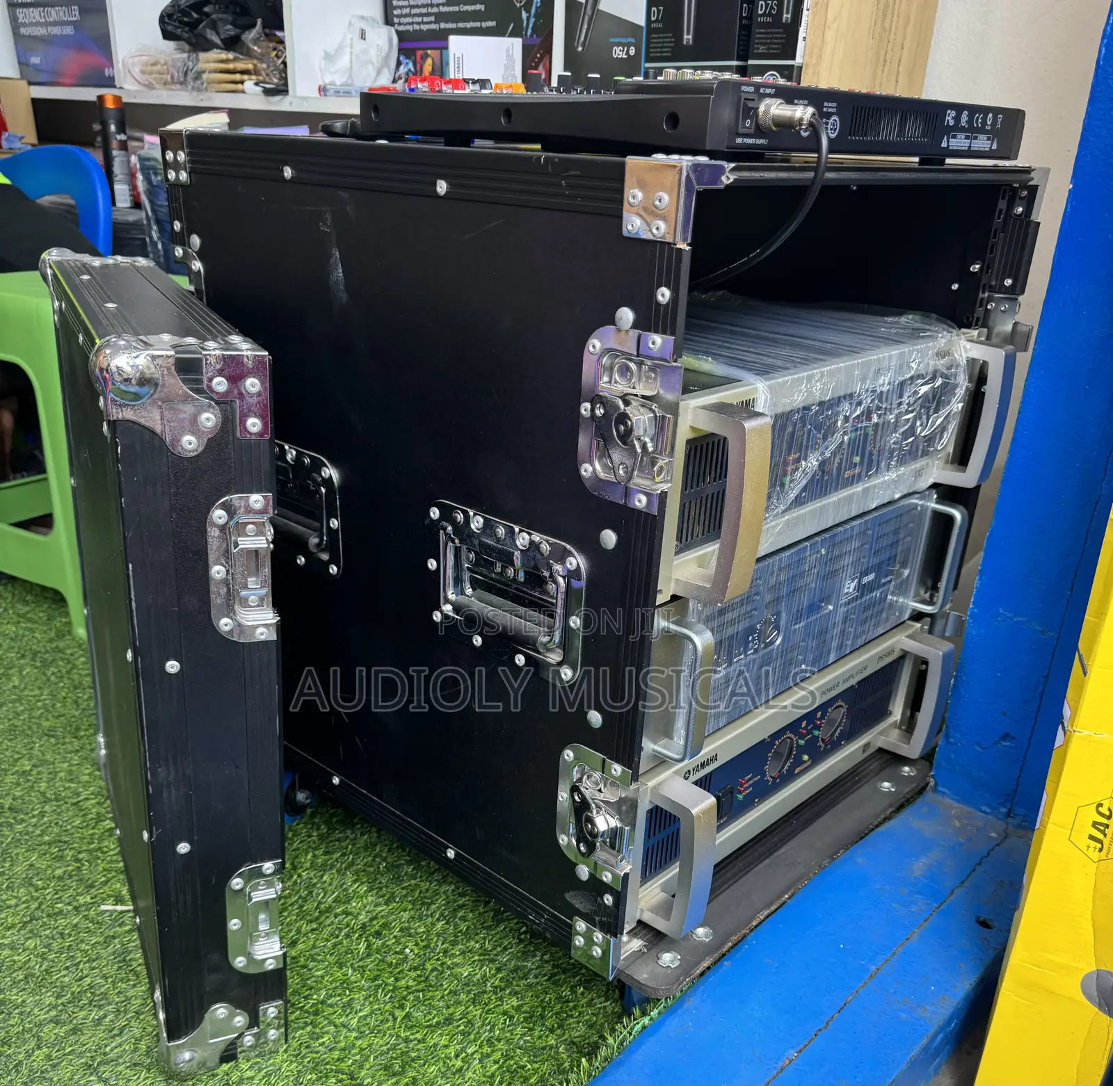Jac -12units Amplifier Rack