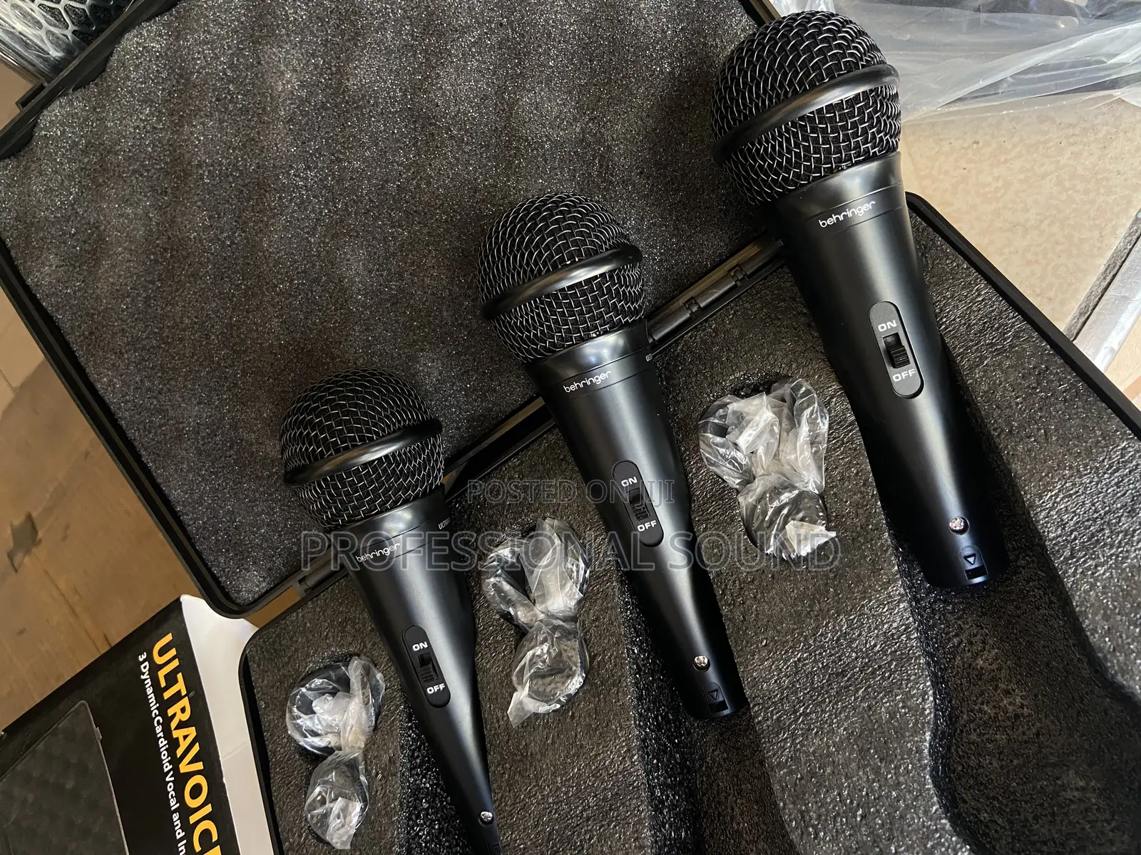 Behringer Cord Microphone