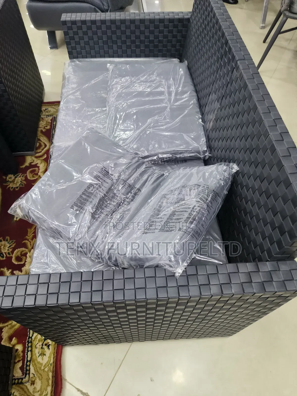 Outdoor Chair 4 Seater (With Table) Plastic