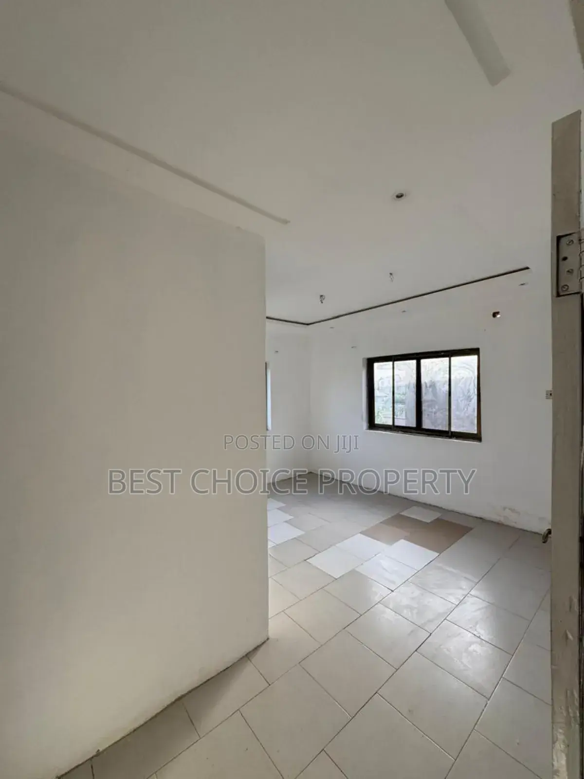 2bdrm Apartment in Nanakrom, Ashaley Botwe for rent