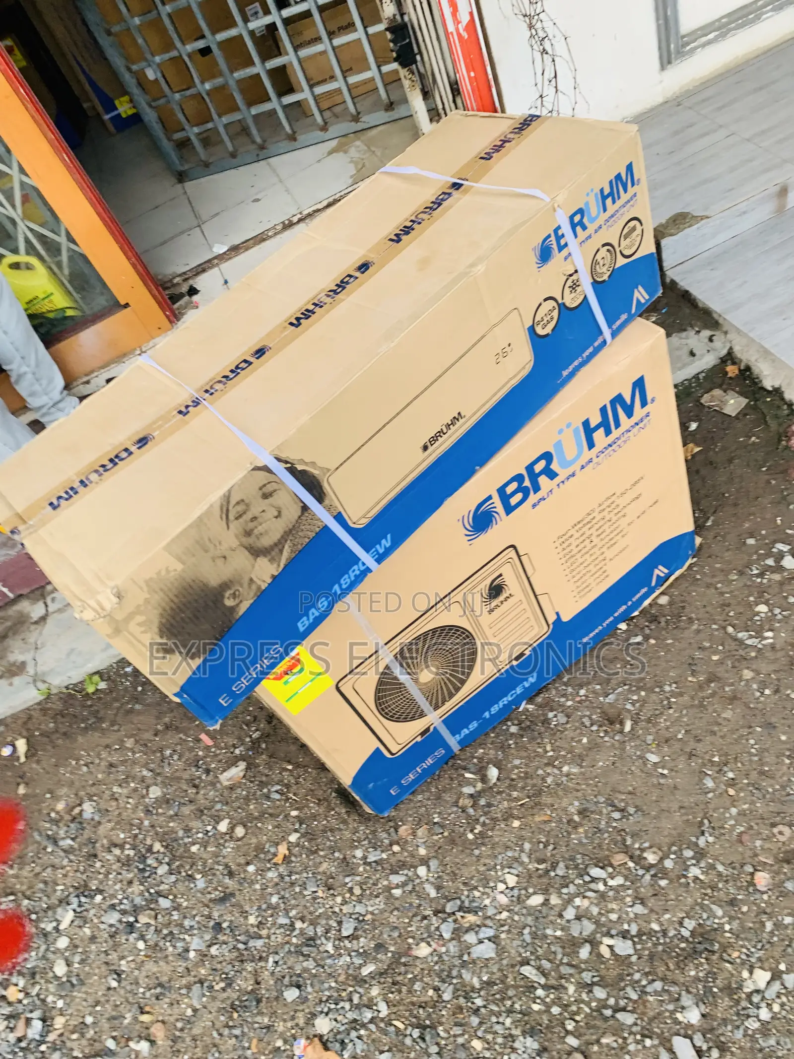 2.0hp Split R410 Gas Bruhm Four Way3d Airflow