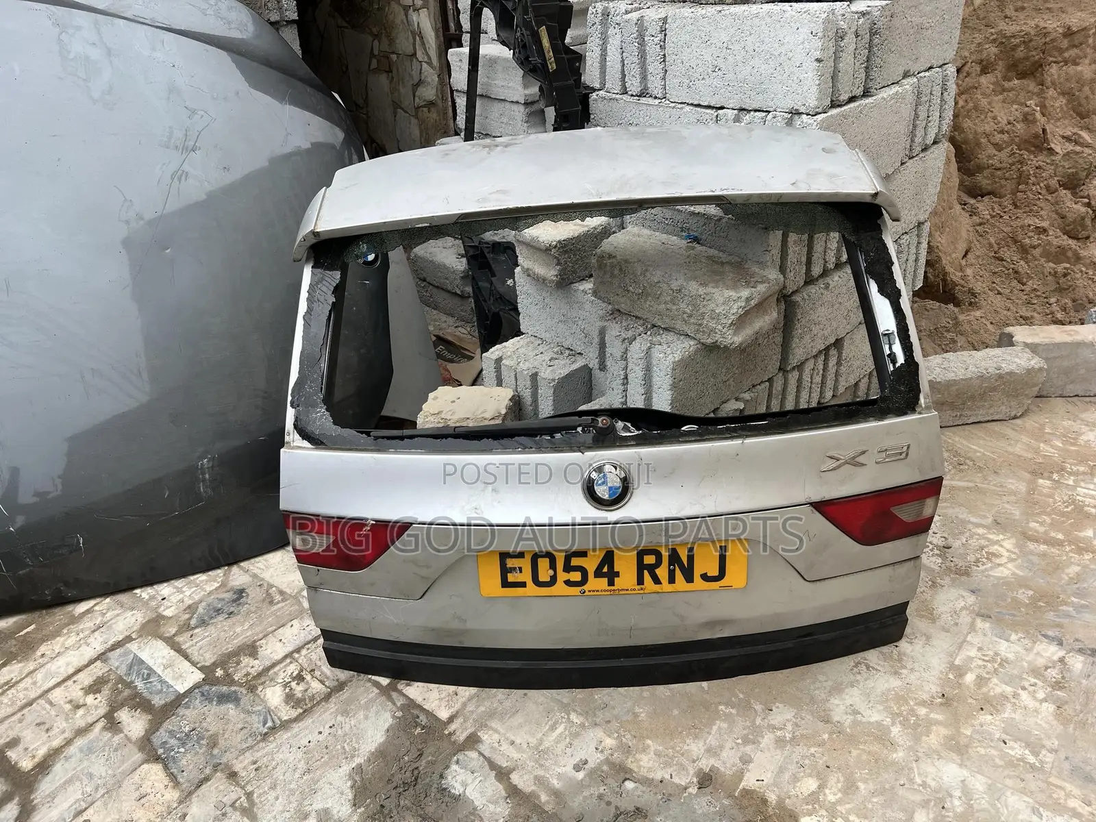 BMW X3 Boot Available