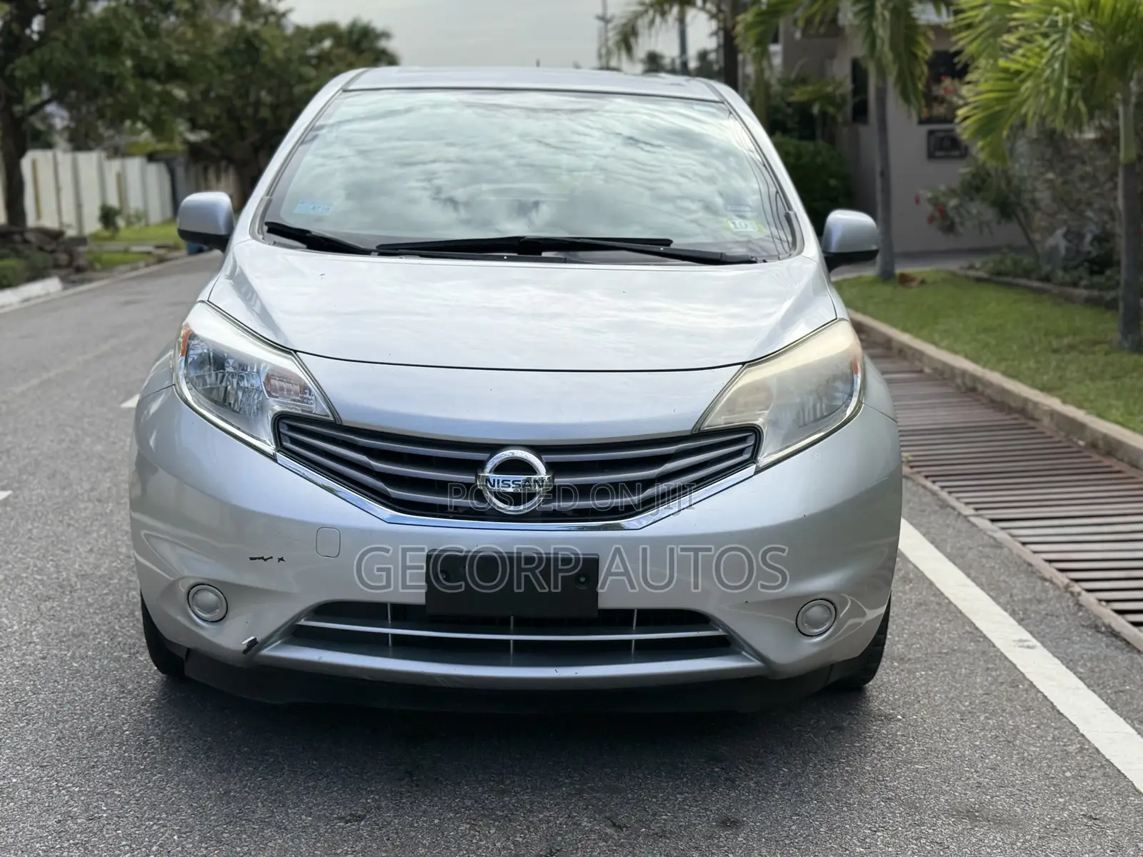 Nissan Versa 1.6 S 4dr Sedan (1.6L 4cyl 5M) 2014 Silver