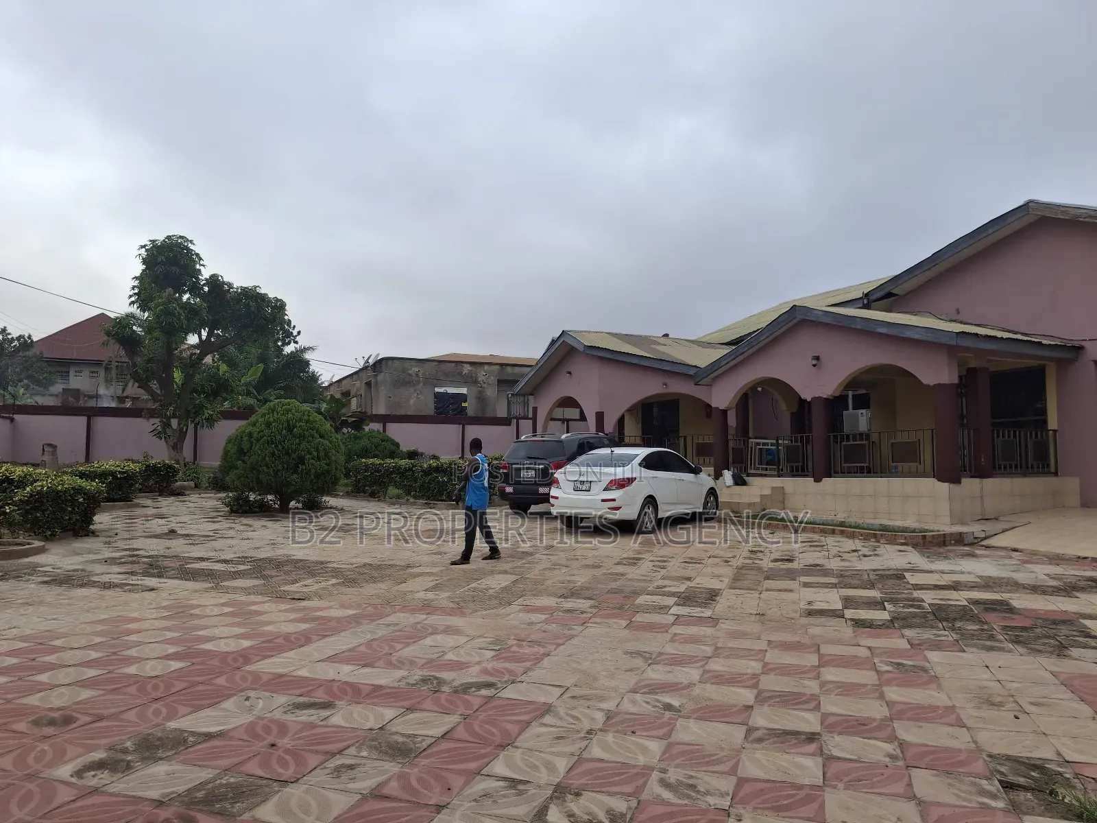 Furnished 5bdrm House in B2 Properties Agency, Kumasi Metropolitan