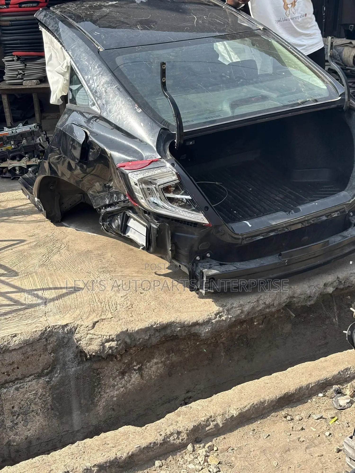 Honda Civic 2017-2021 Back Cut
