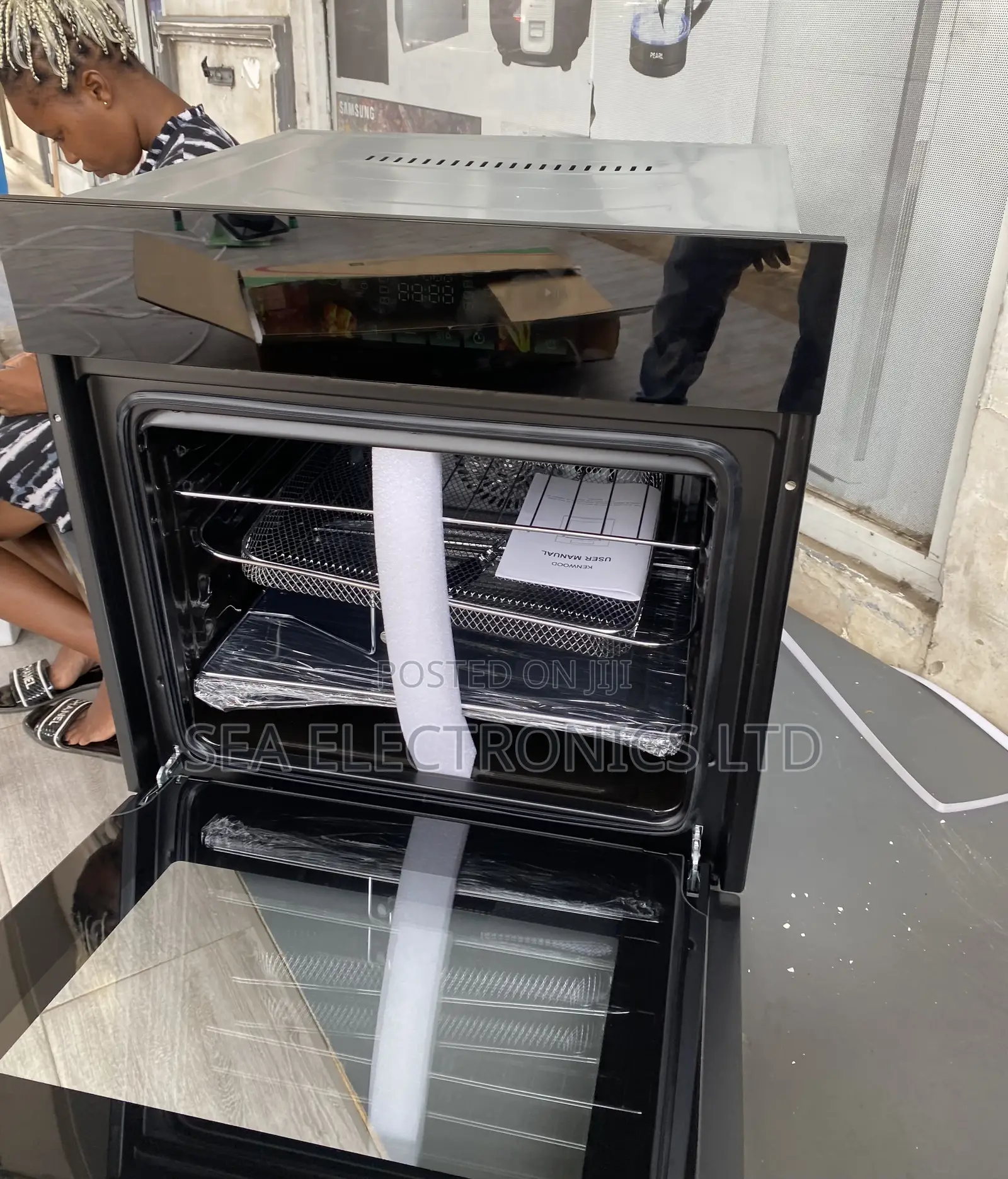 Brand New Kenwood Inbuilt Oven