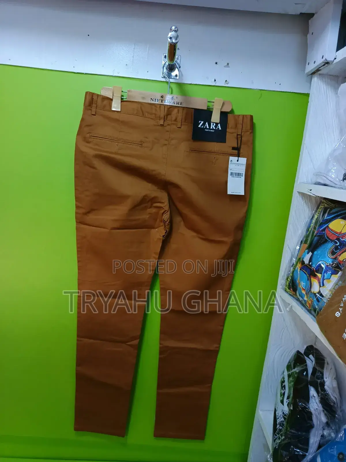 Khaki Trousers To Move Freely