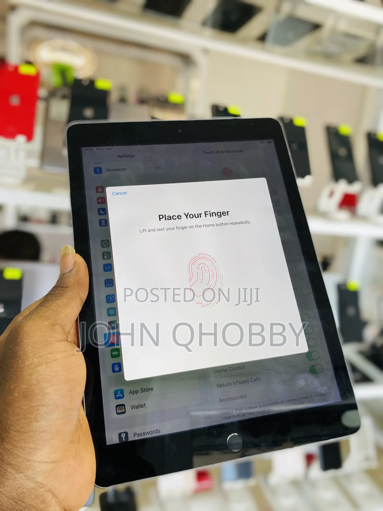 Apple iPad 9.7 32 GB Gray