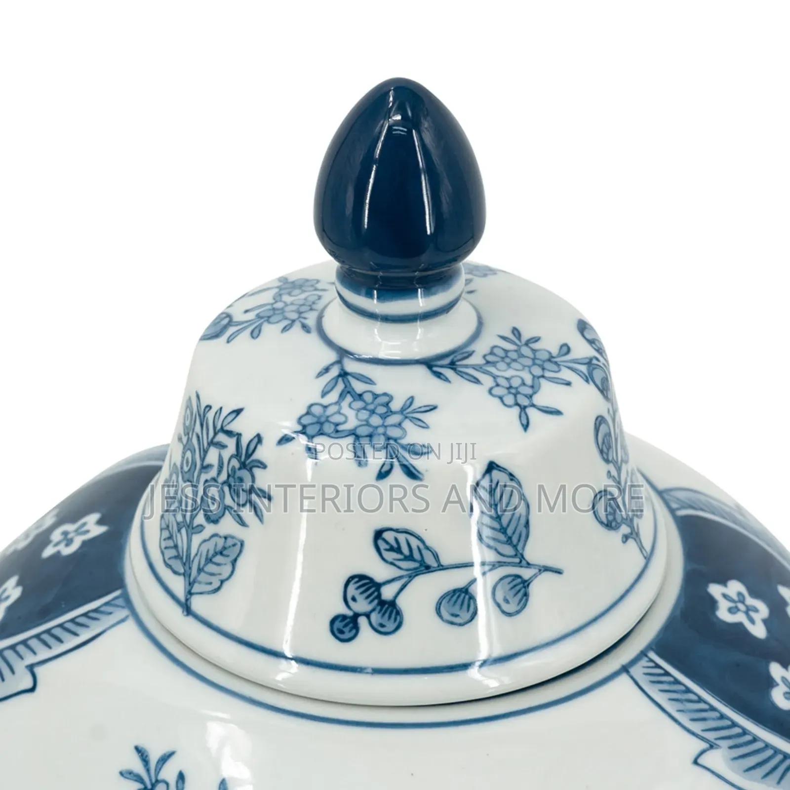 Vase With Lid Chinoiserie