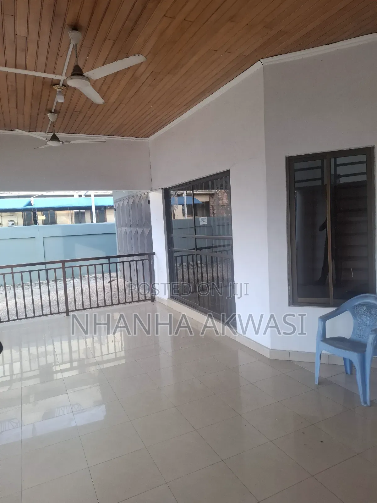 5bdrm House in Ccommunity 12, Tema Metropolitan for rent
