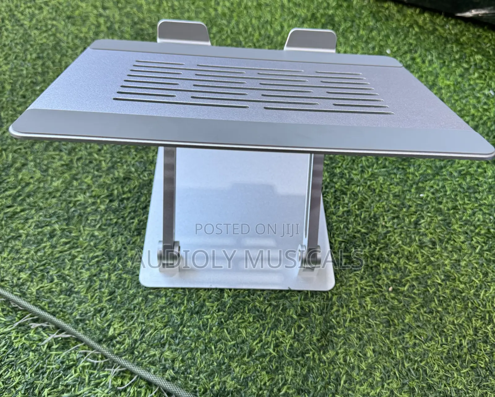 Adjustable Laptop Classic Stand