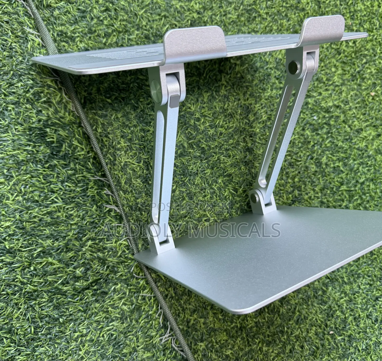 Adjustable Laptop Classic Stand