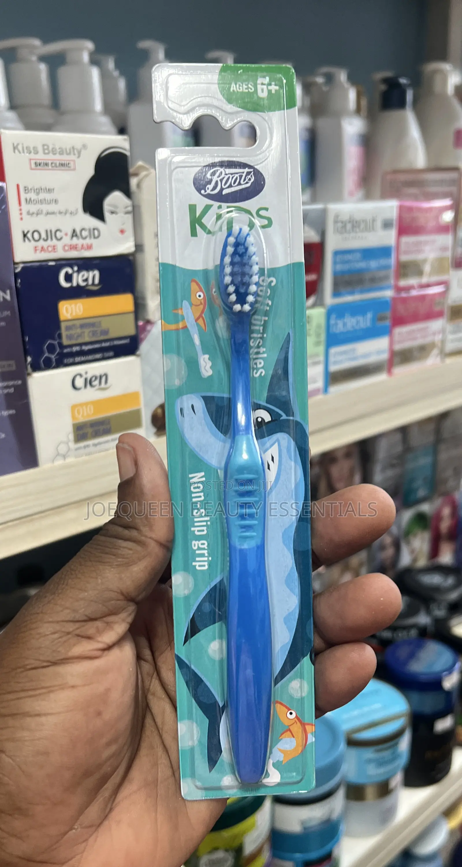 Boots Kids Non Slip Grip Toothbrush
