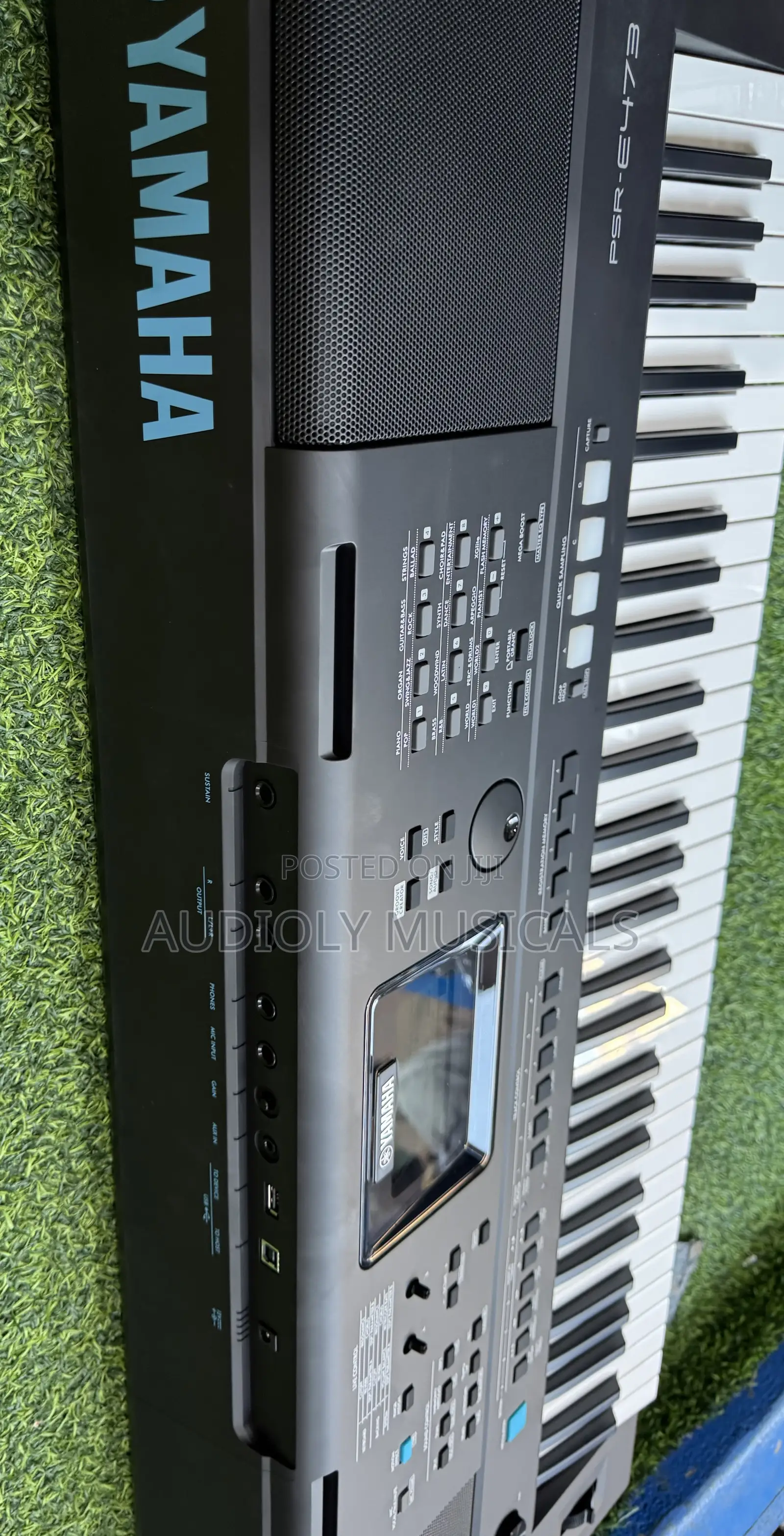 E Series Yamaha PSR (E)473 Keyboard