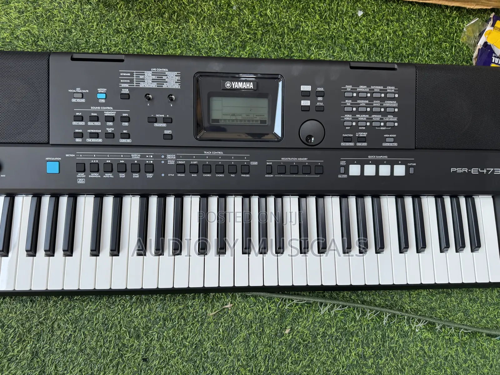 E Series Yamaha PSR (E)473 Keyboard
