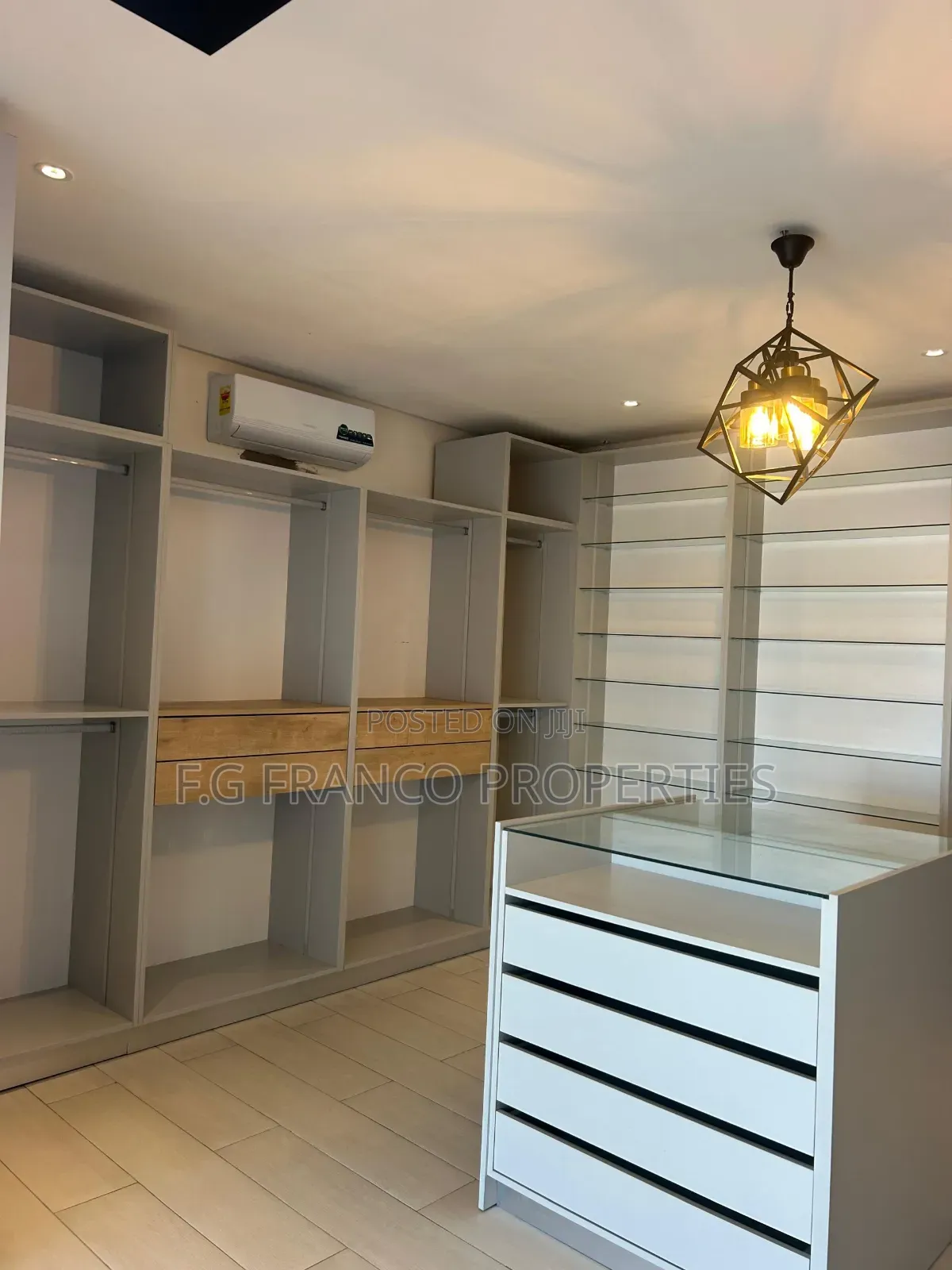 4bdrm House in Kg.Franco Properties, Airport Residential Area for sale