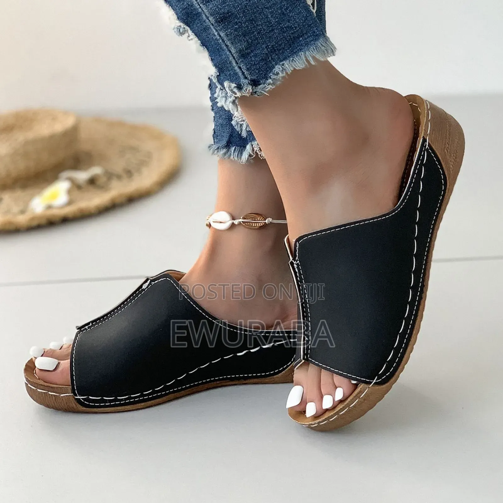 Ladies Classics Sandals
