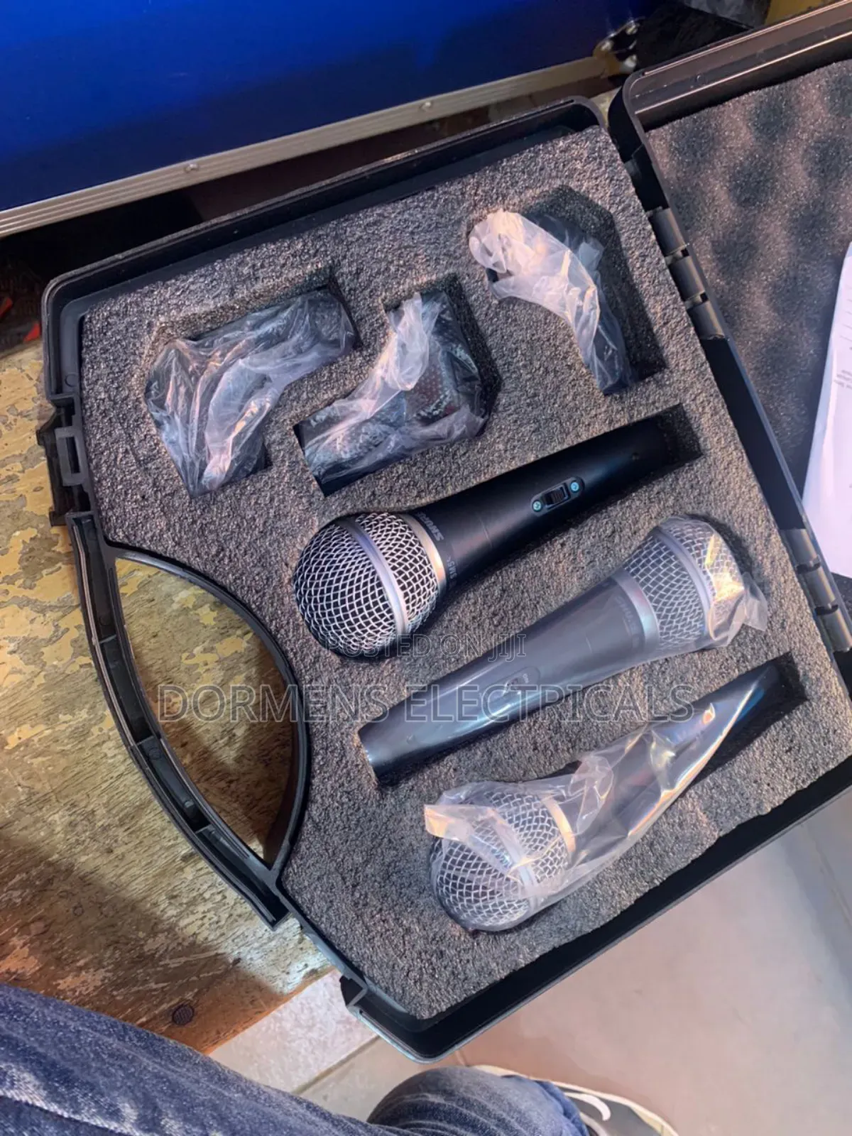 Cord Microphone