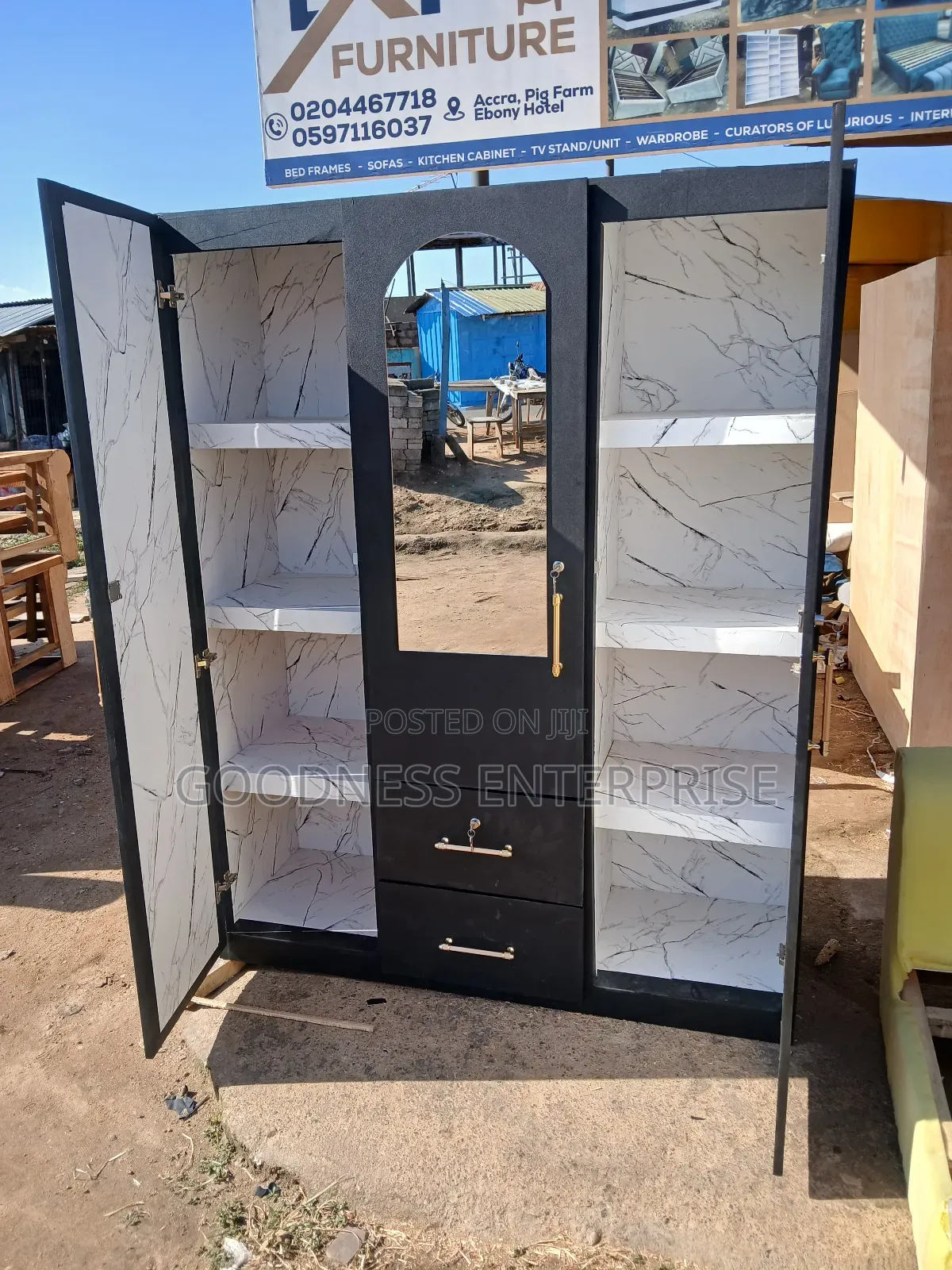 Black and White 3 Doors Wardrobe