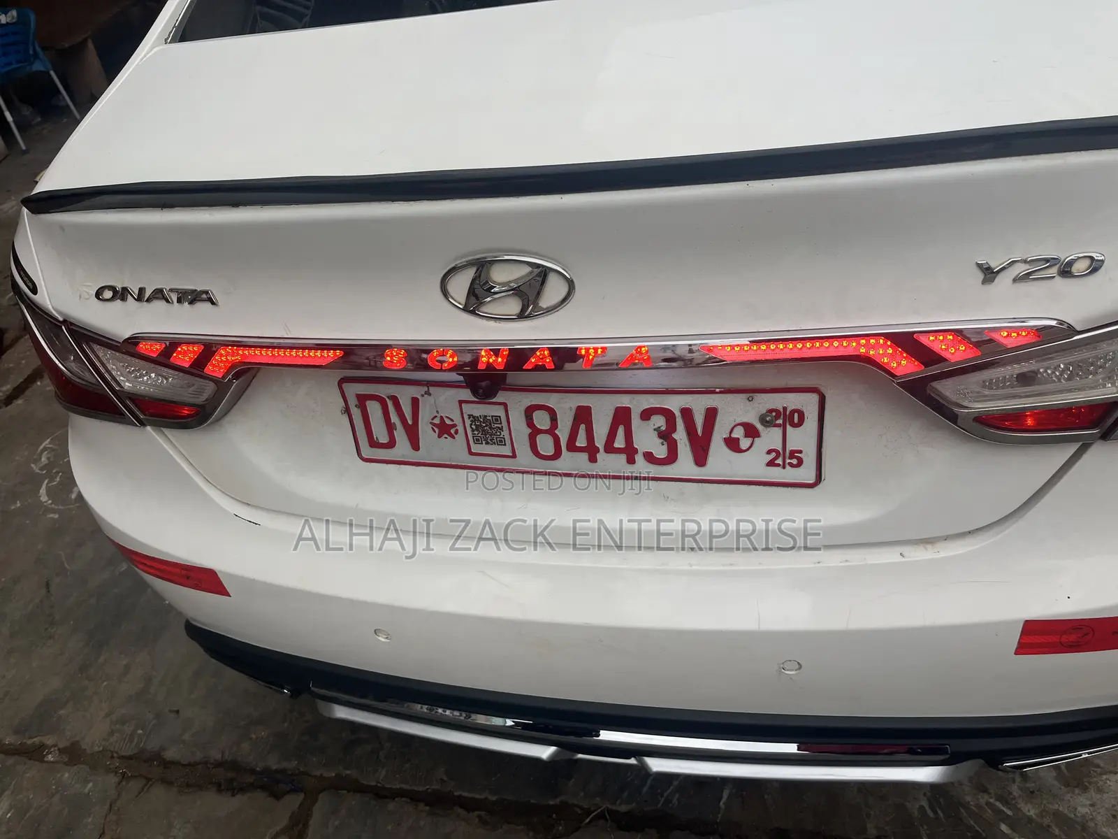 Sonata 2013 Boot Chrome With Light