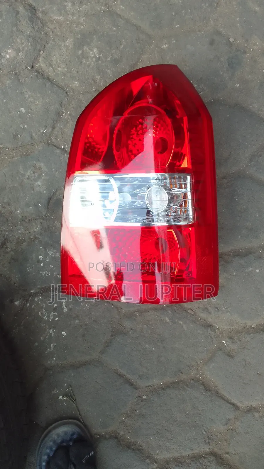 Hyundai Tucson 2005-2009 Tail Light One.