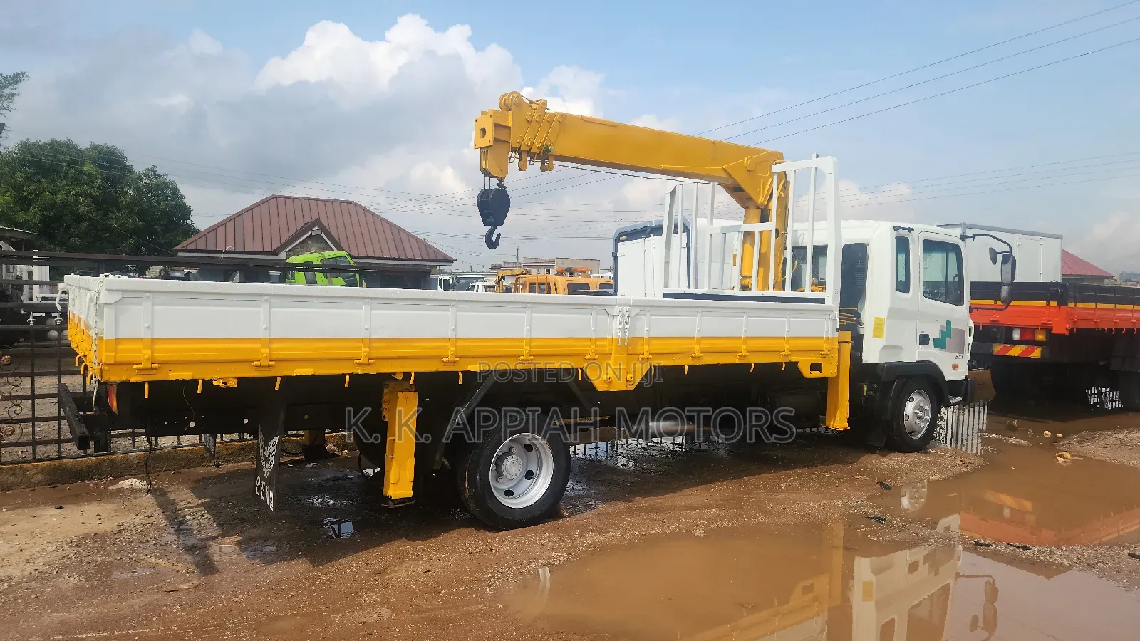 Hyundai 5 Ton Craine Car