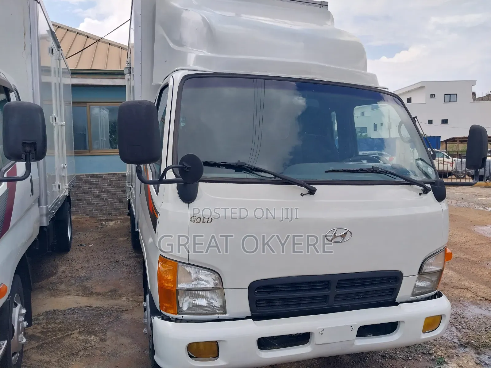 Hyundai Might Container