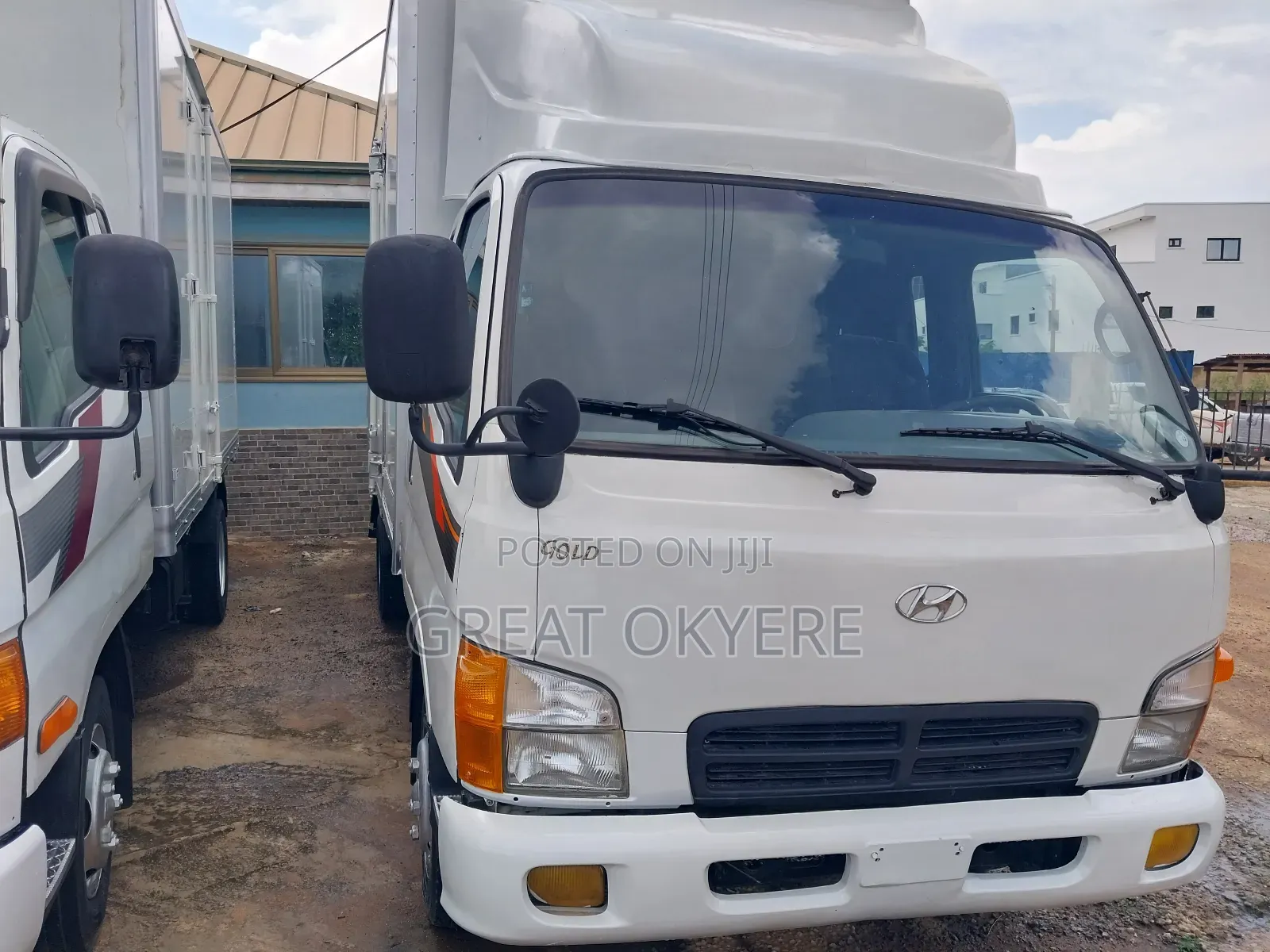 Hyundai Might Container