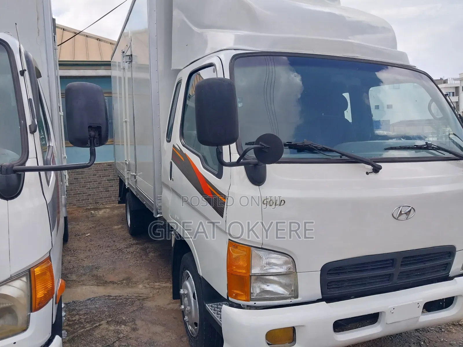 Hyundai Might Container