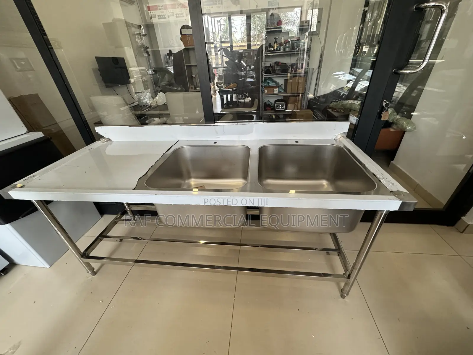 Double Sink With Side Table