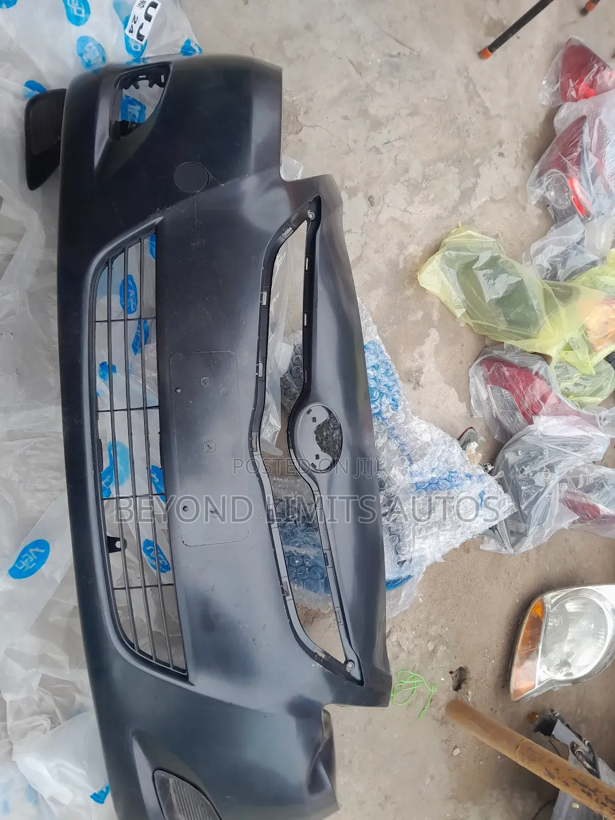 Toyota Yaris 2007,2008,2009,2010,2011 Front Bumper