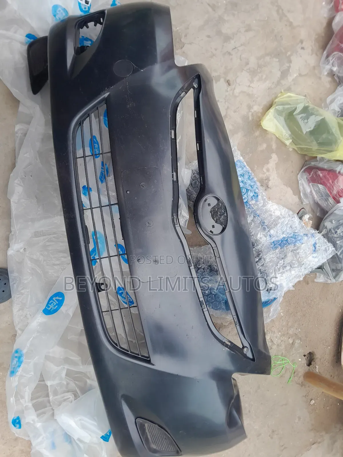Toyota Yaris 2007,2008,2009,2010,2011 Front Bumper