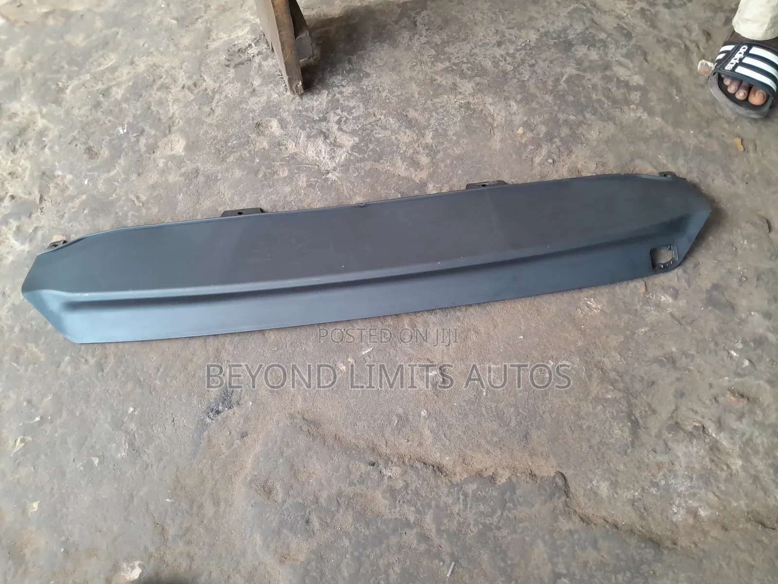 Honda Civic 2016,2017,2018,2019,020,021 Back Bumper Moulding