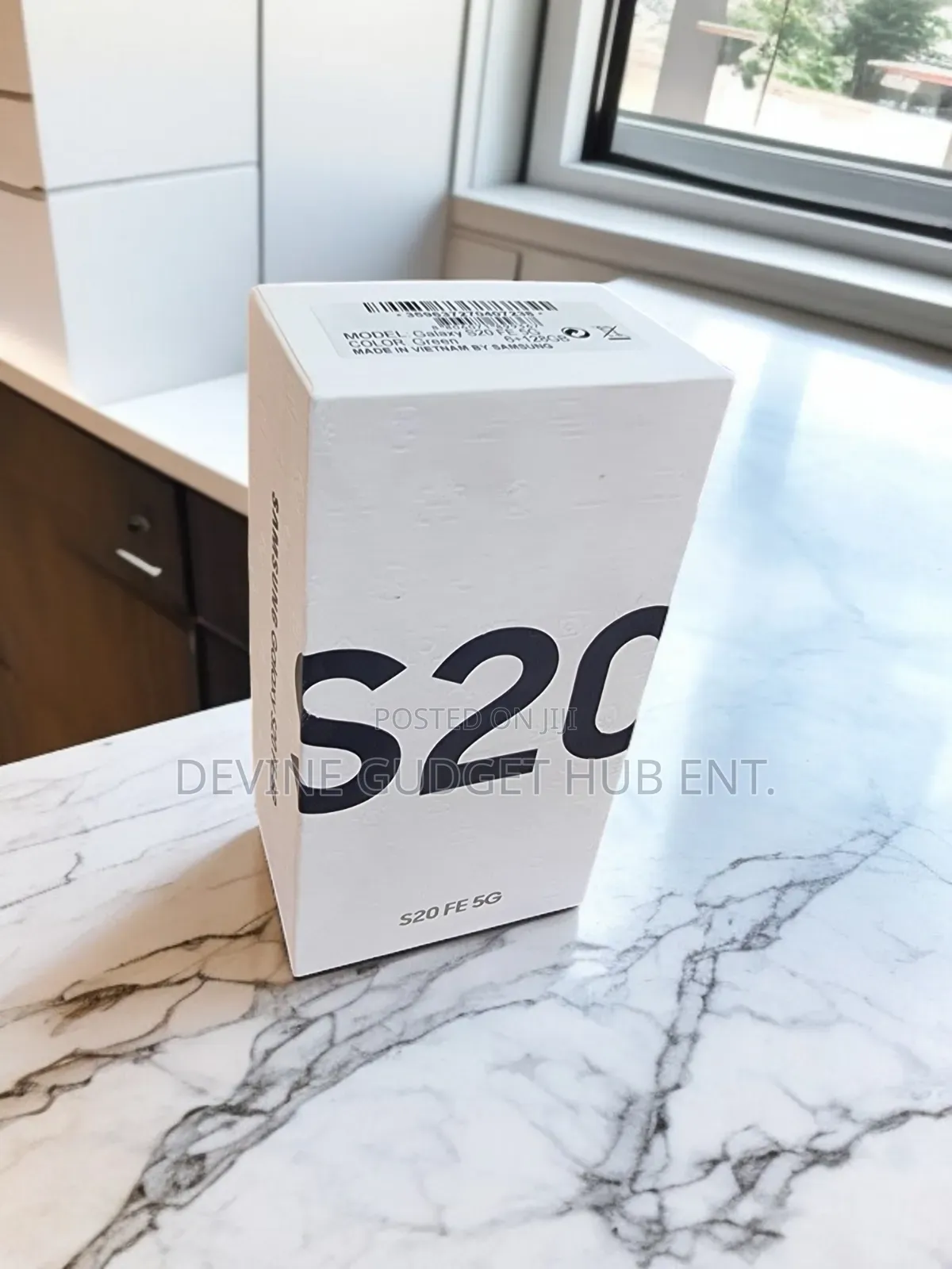 New Samsung Galaxy S20 FE 128 GB Silver