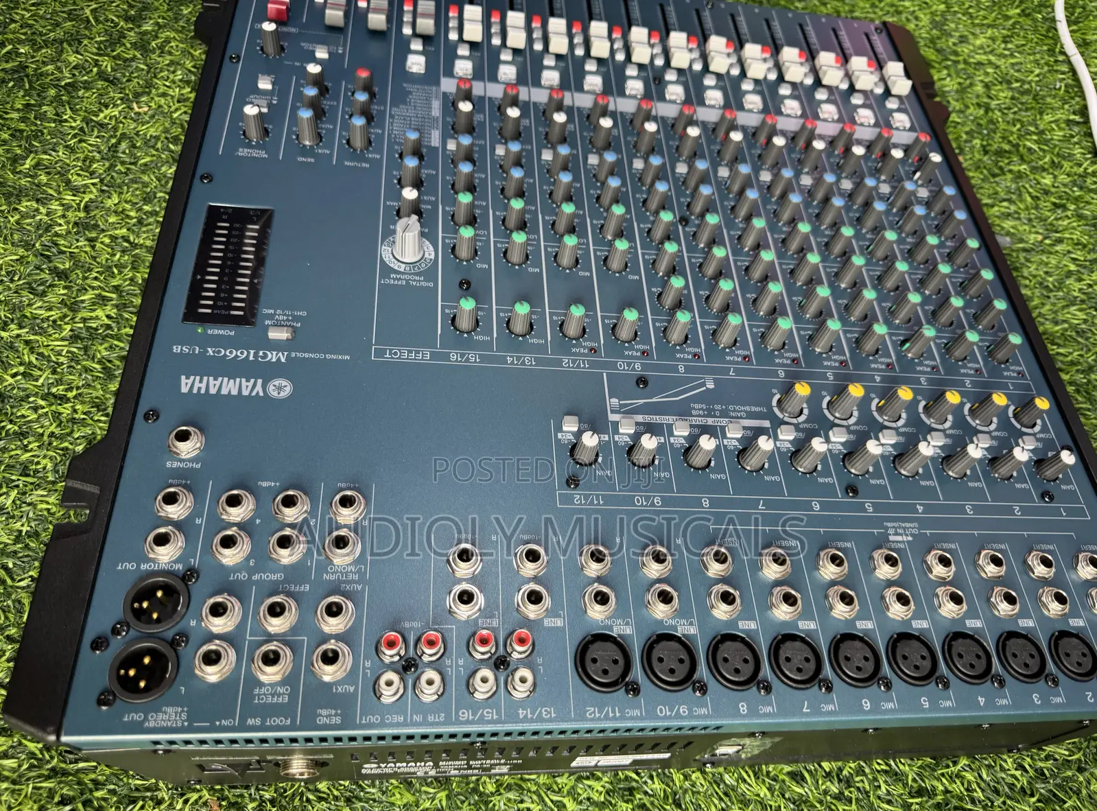 Yamaha Mg166ccx 16channel Mixer