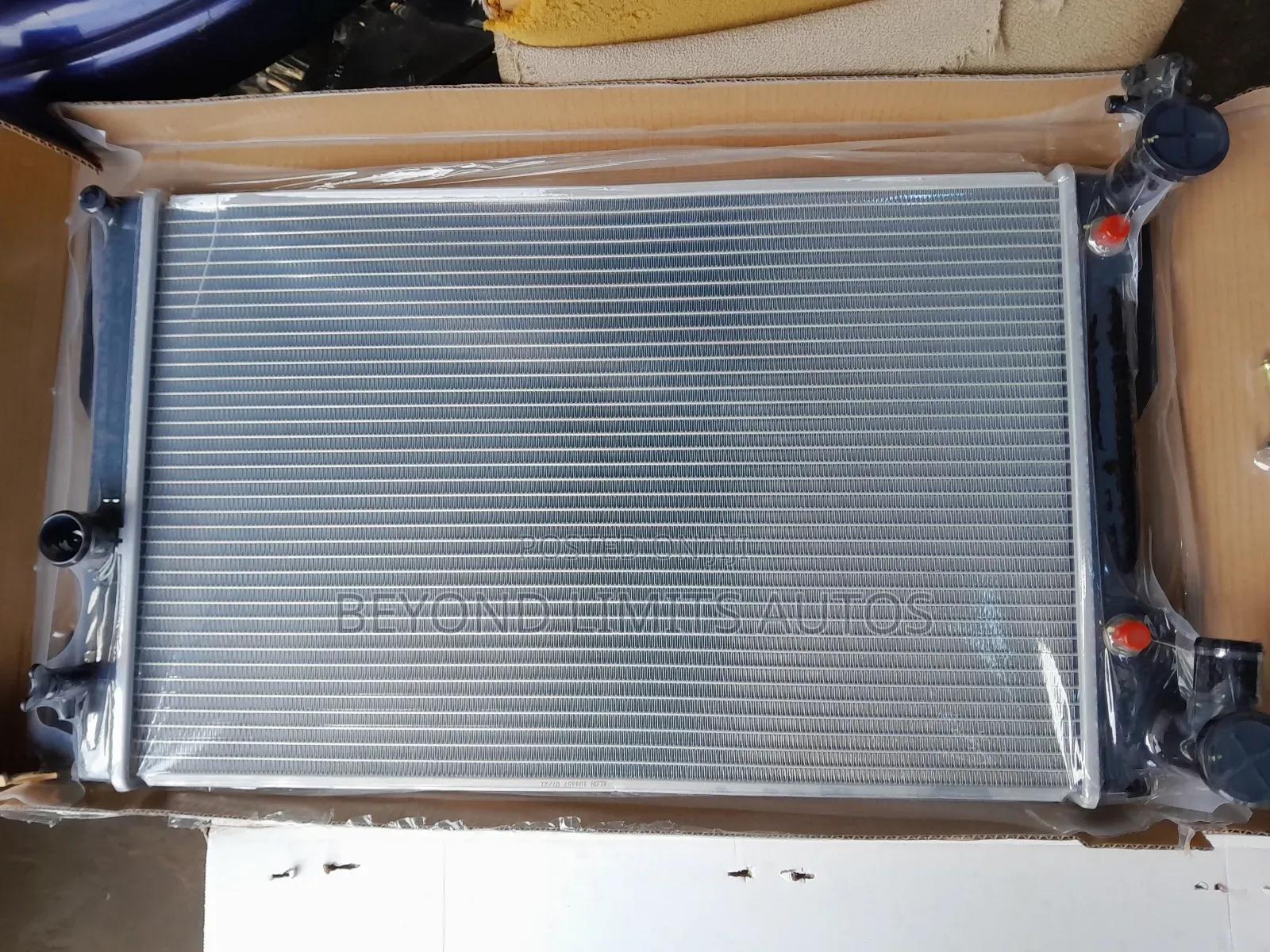 Toyota Corolla S 2009,2010,2011,2012,2013 Radiator/ Tank