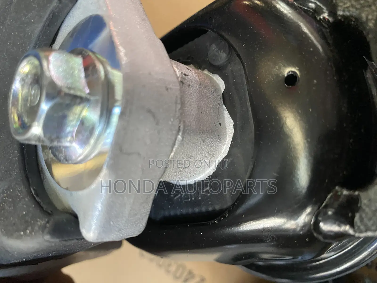 Honda Civic 2012 to 2015 Engine Seat Main.