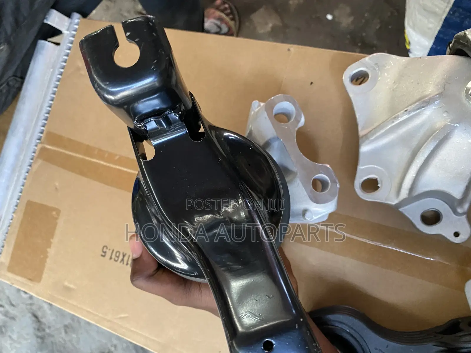 Honda Civic 2012 to 2015 Engine Seat Main.