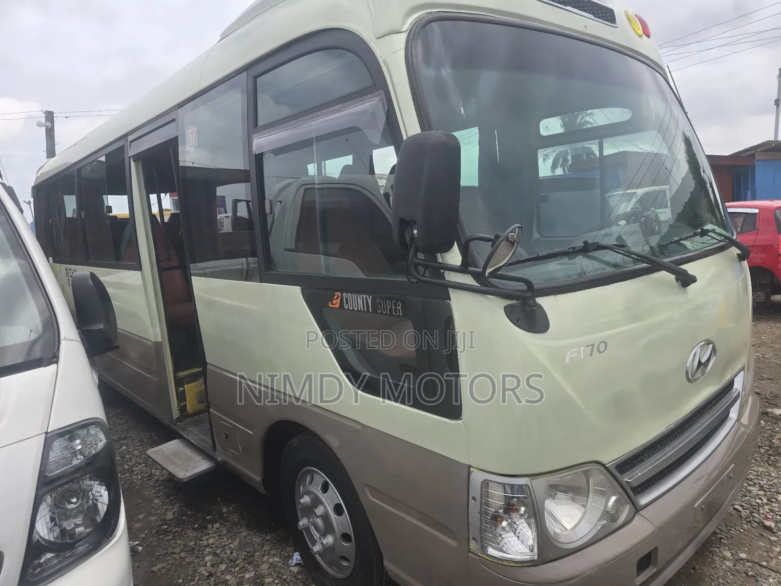 Hyundai County 2014 Grey