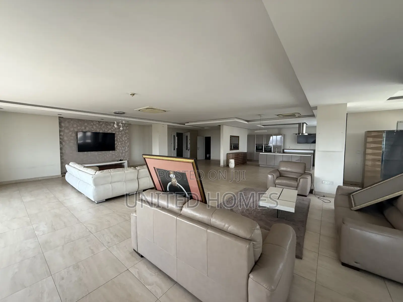 Furnished 3bdrm Penthouse in Ridge for rent