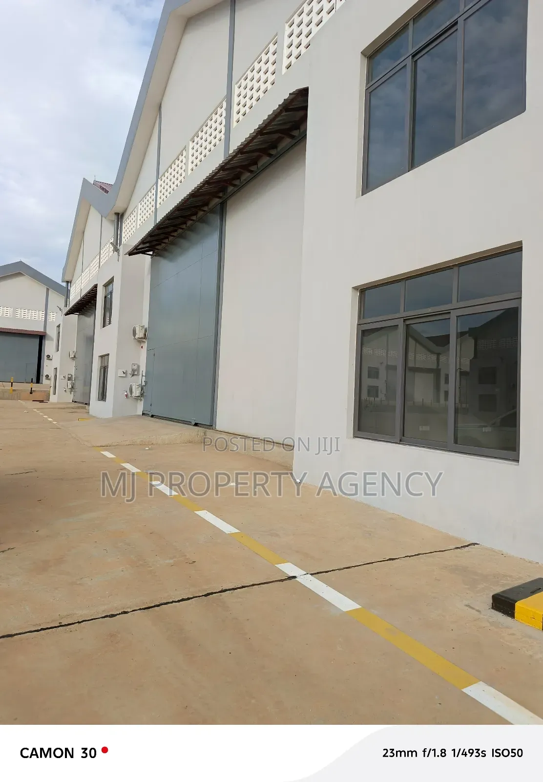 10000 Newly Built Warehouse in Kumasi