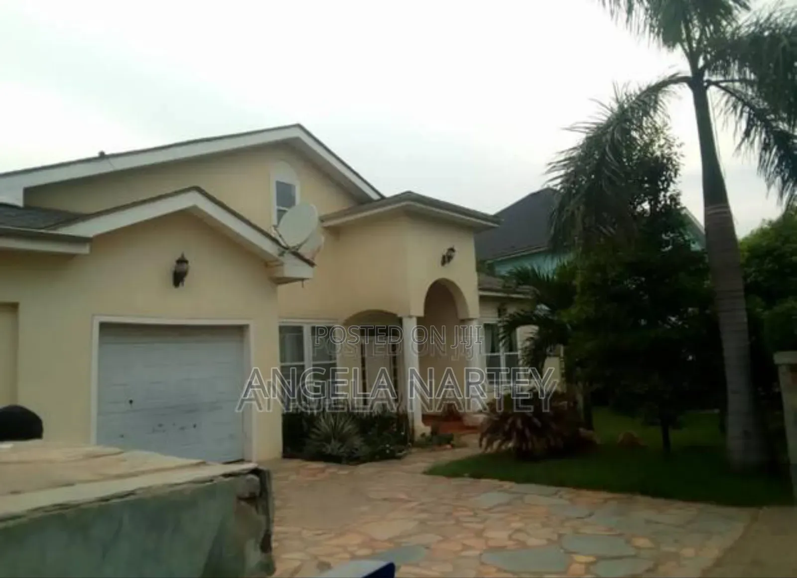 4bdrm House in Community 25 Tema for sale