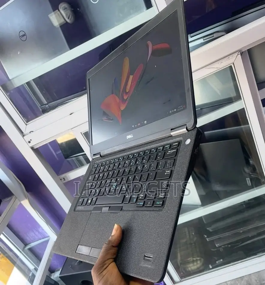 Laptop Dell Latitude 7450 8GB Intel Core i5 SSD 128GB