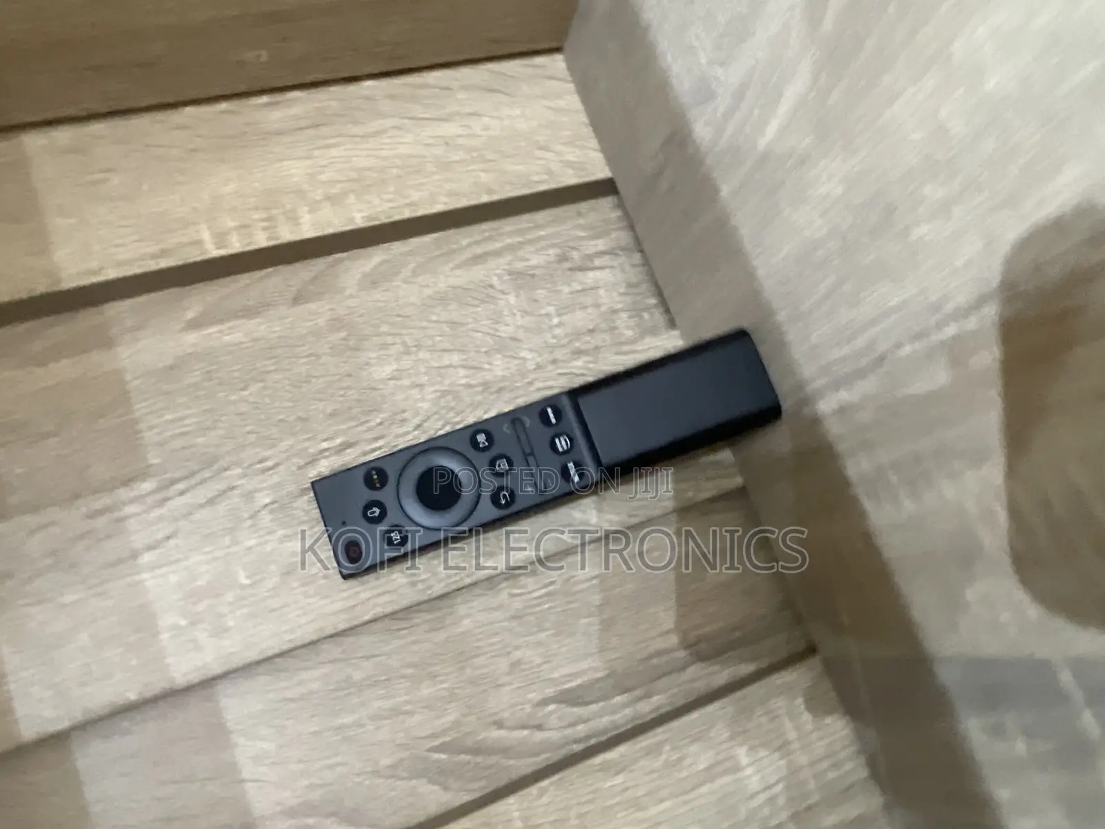Samsung Smart Remote W/Colored Button for Additional Feature