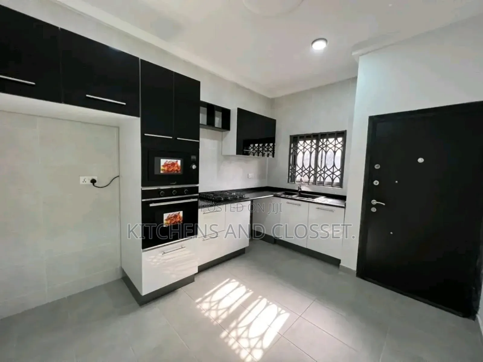 Modern Kitchen Cabinent