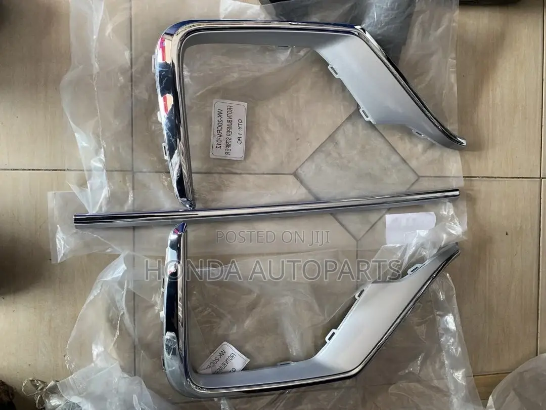 Honda CRV 2020 to 2022 Bumper Chrome.