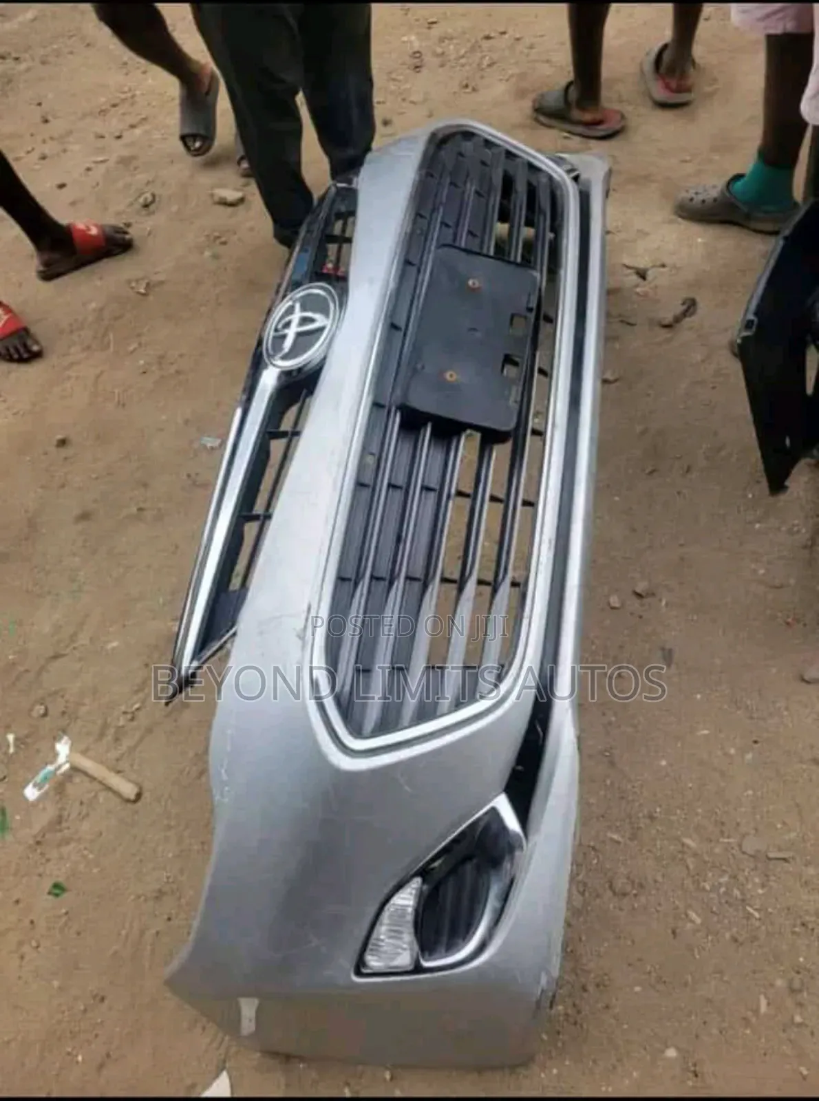Toyota Avalon 2017,2018,2019,2020 Front Bumper Complete