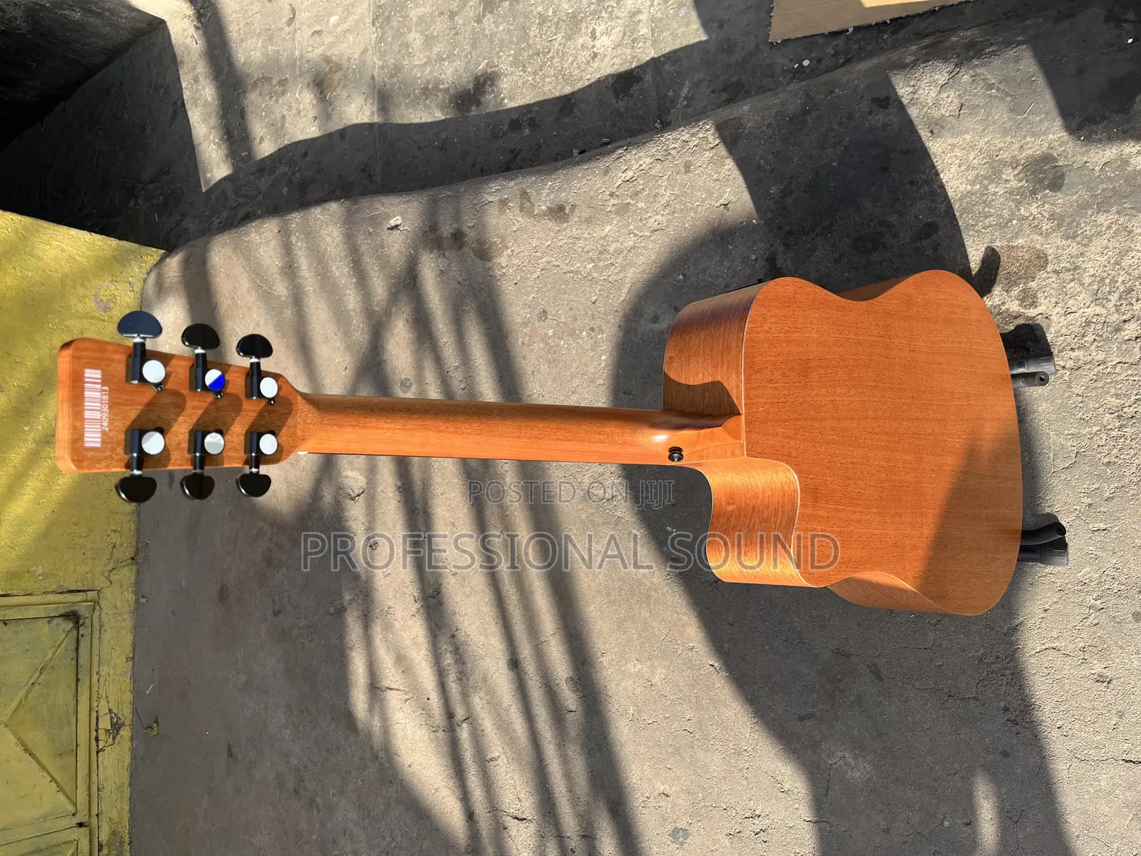 Acoustic Guitar (Strinberg)