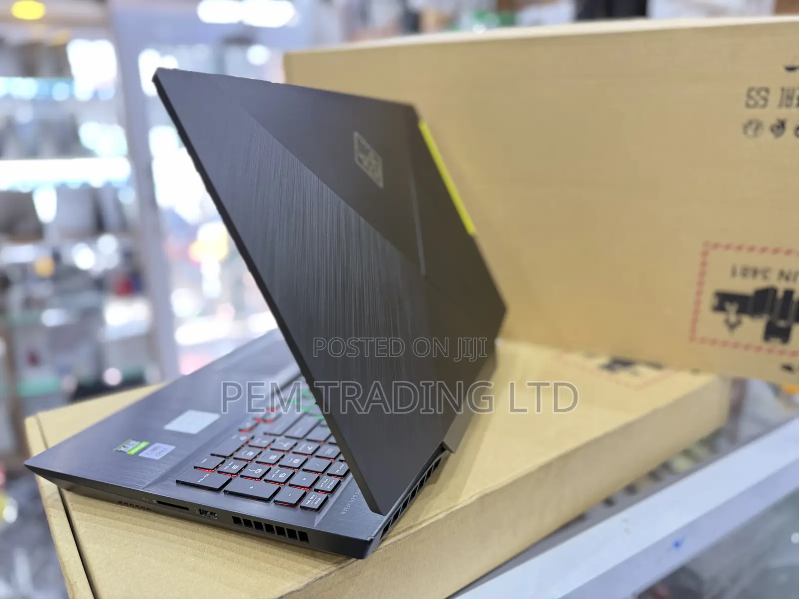 Laptop HP Omen 17 24GB Intel Core I7 HDD+SSD 512GB