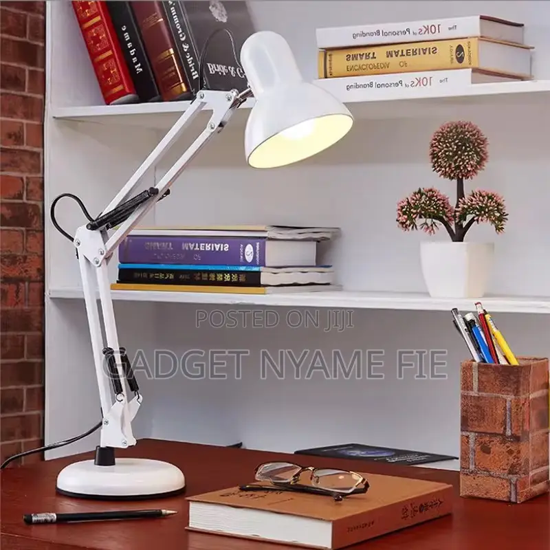 Metallic Long Neck Foldable Desk Top Lamp